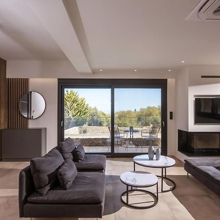 Luxury Villa Marelina แอร์ซอนิสซอส ภายนอก รูปภาพ
