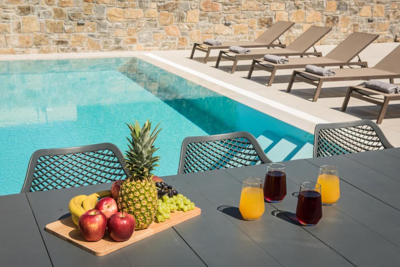 Luxury Villa Marelina แอร์ซอนิสซอส ภายนอก รูปภาพ