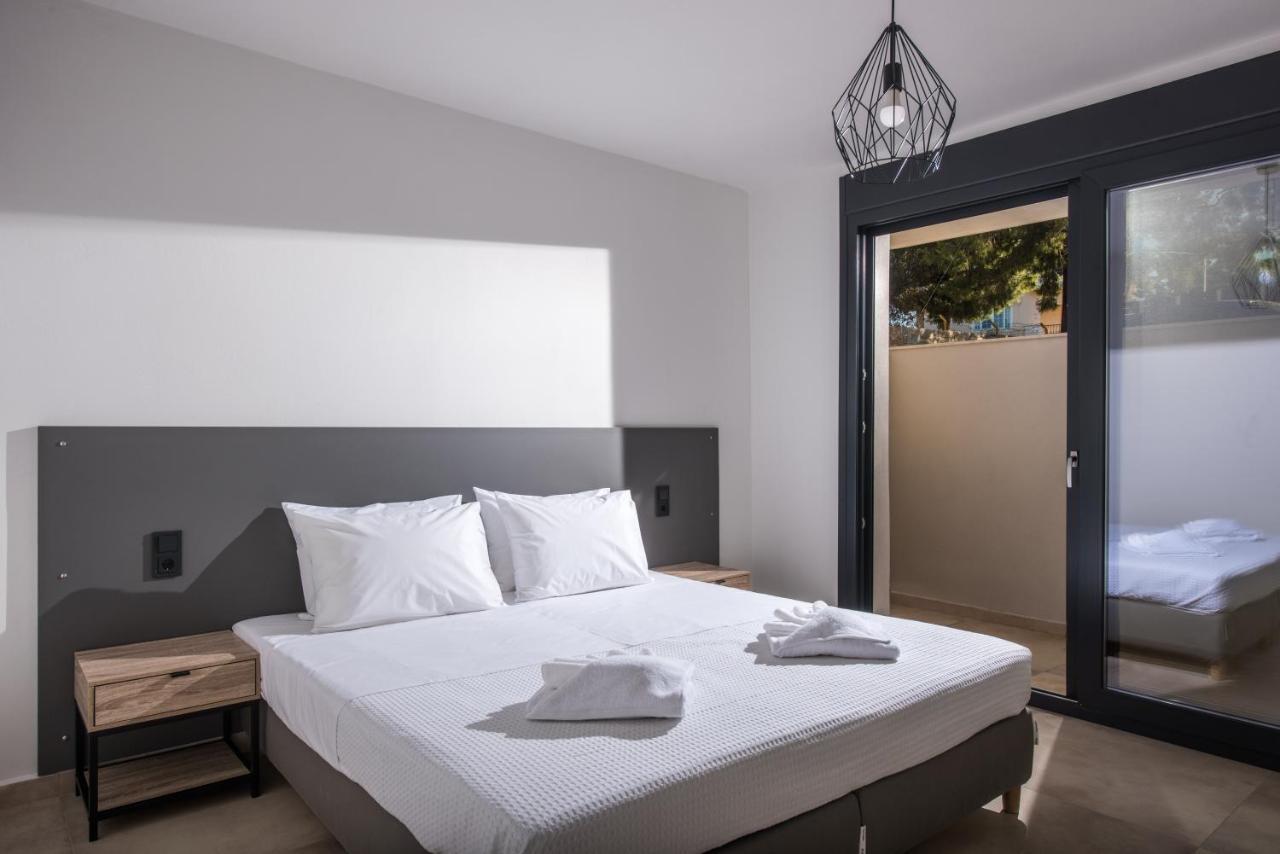 Luxury Villa Marelina แอร์ซอนิสซอส ภายนอก รูปภาพ