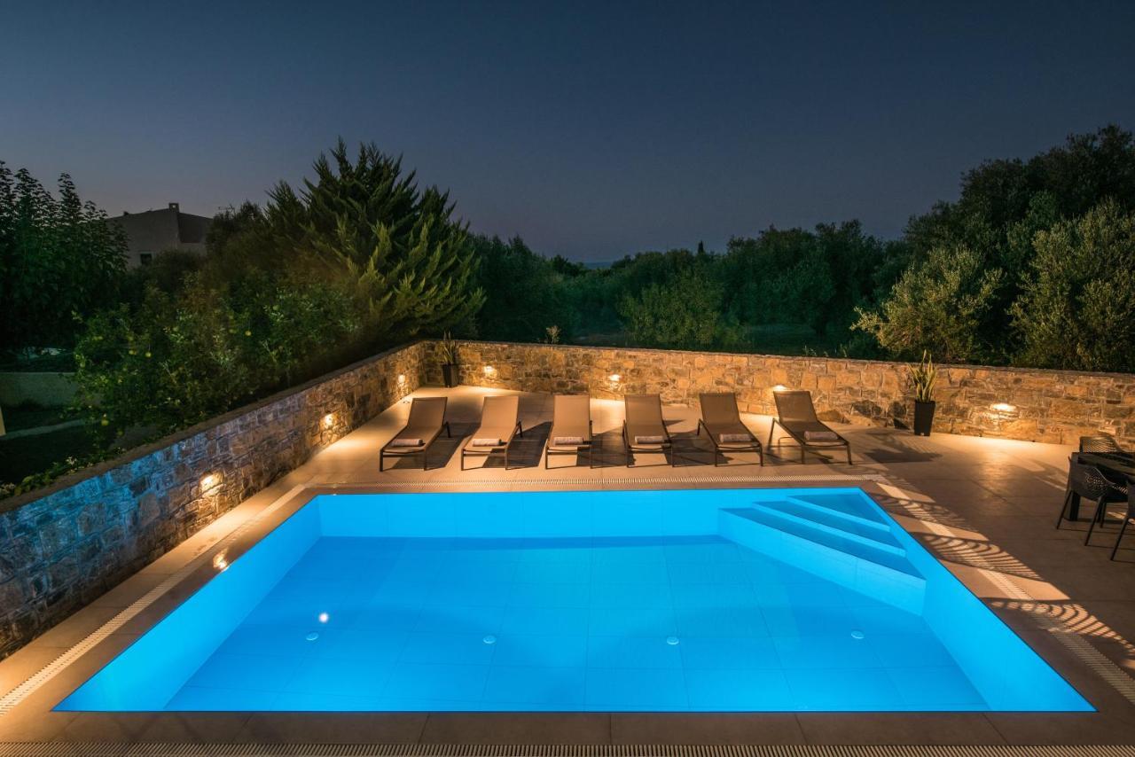 Luxury Villa Marelina แอร์ซอนิสซอส ภายนอก รูปภาพ